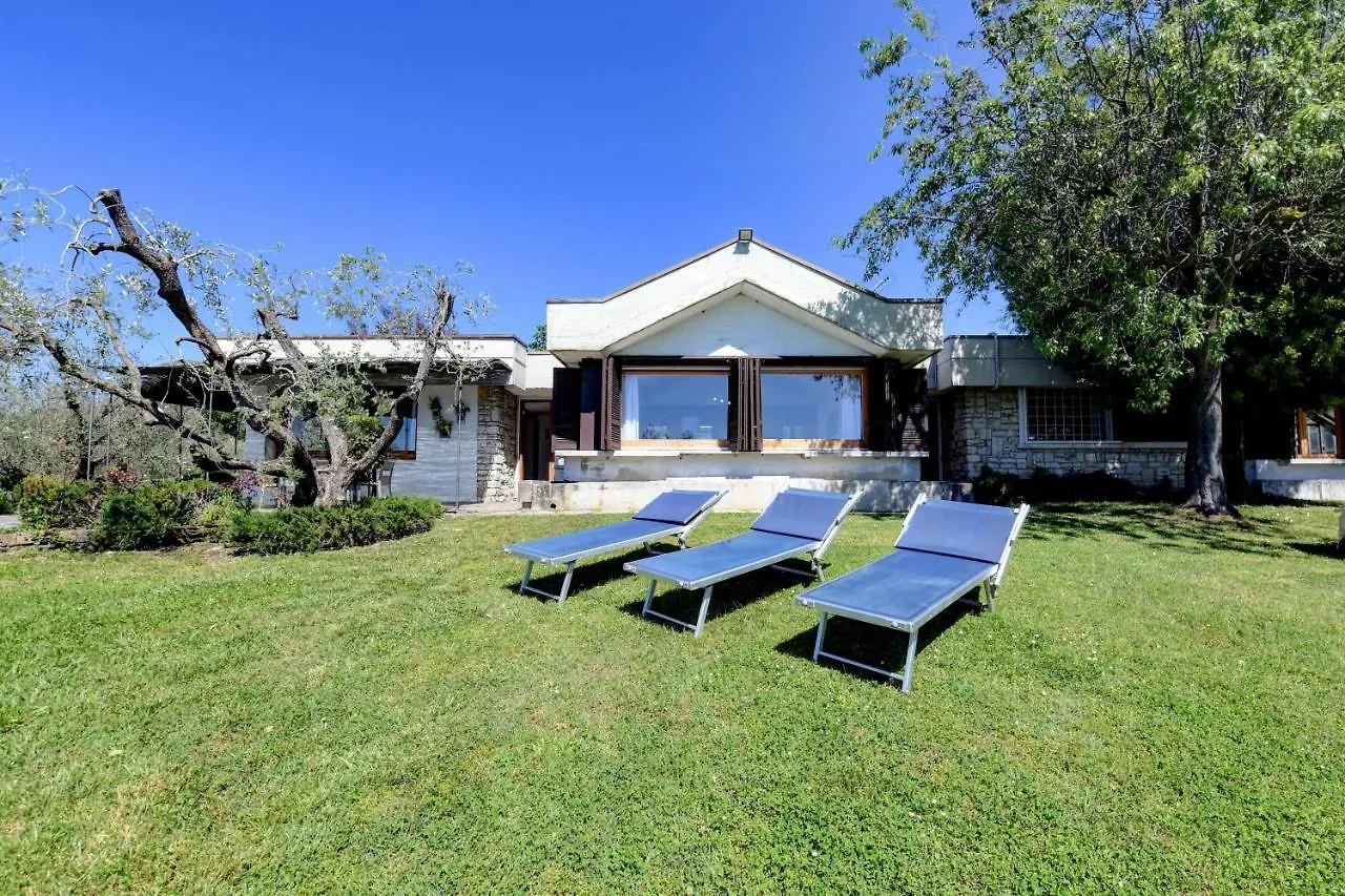 Casa Raffaella -Ciao Vacanze- Moniga del Garda 0*,  Italy