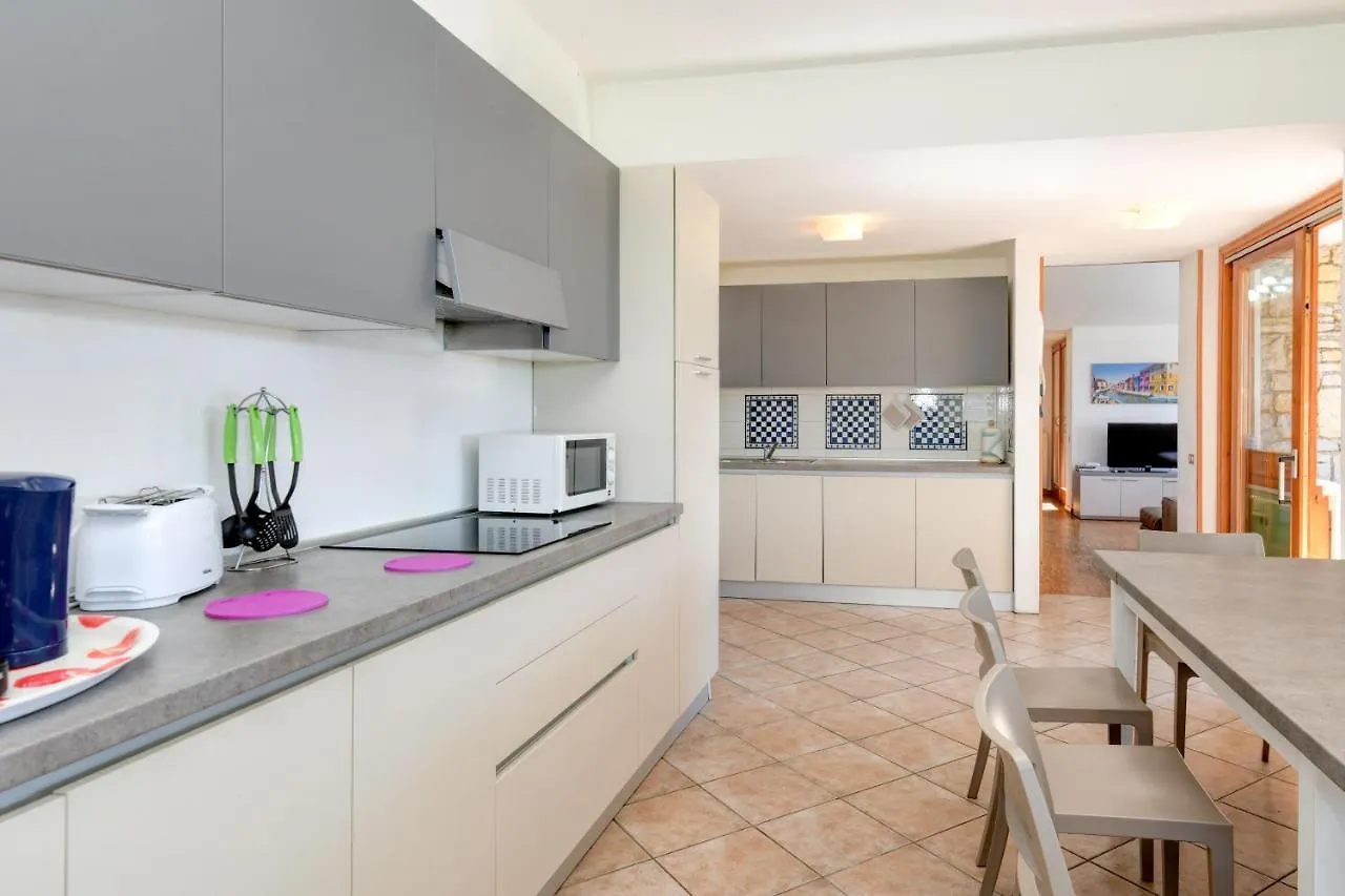 Casa Raffaella -Ciao Vacanze- Moniga del Garda Villa